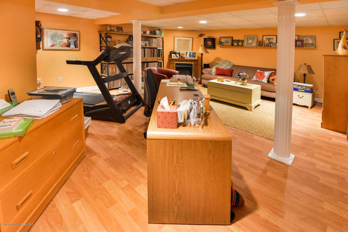 397 Deuce Dr, Wall, NJ 07719 photo 20