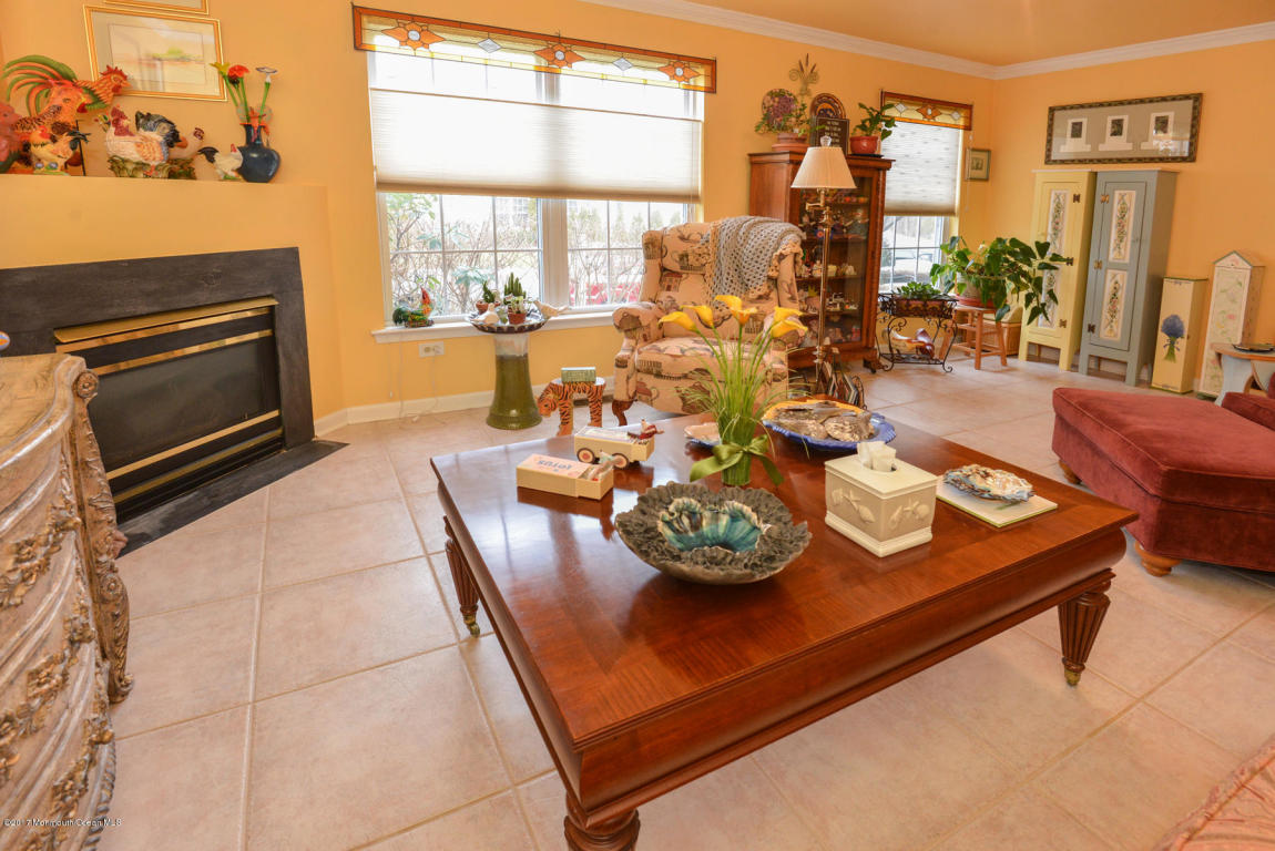 397 Deuce Dr, Wall, NJ 07719 photo 3