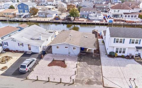 15 Commodore Dr, Brick, NJ 08723 photo 1