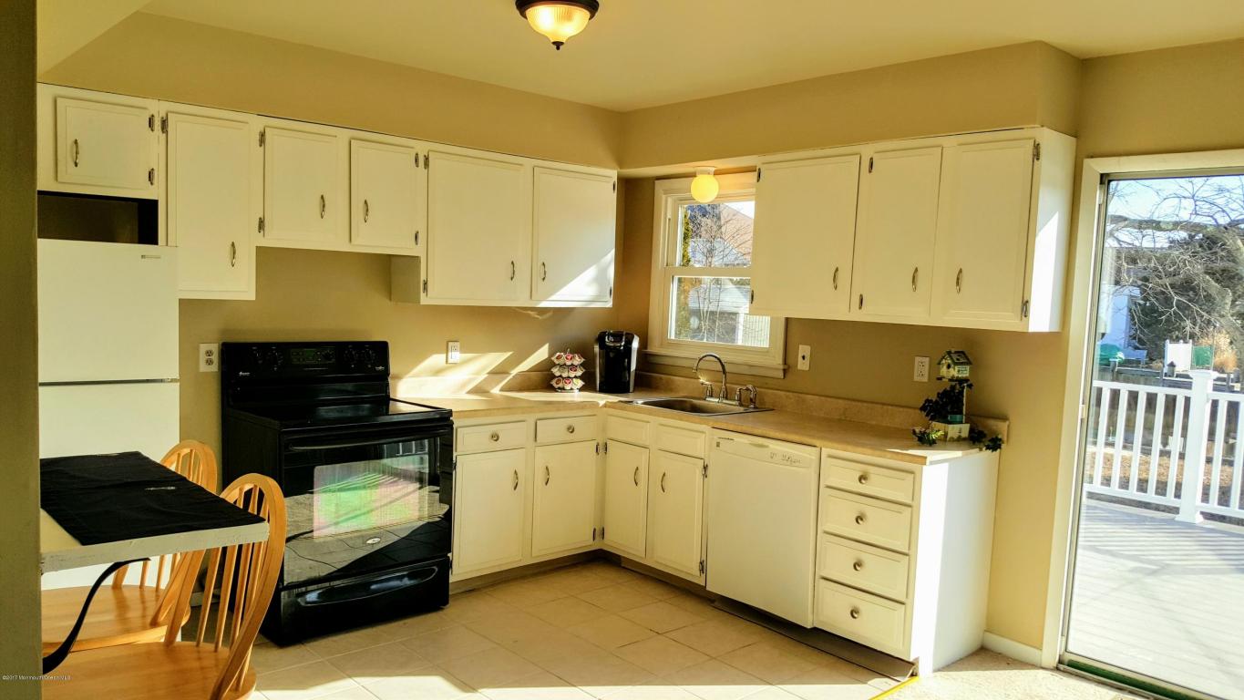 5 Commodore Dr, Brick, NJ 08723 photo 7