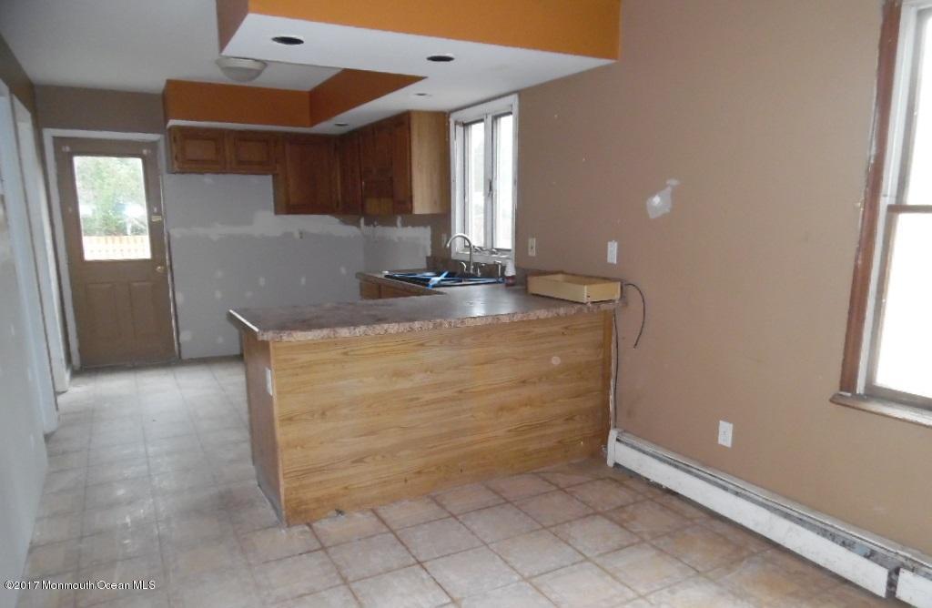 45 Poplar St, Waretown, NJ 08758 photo 5