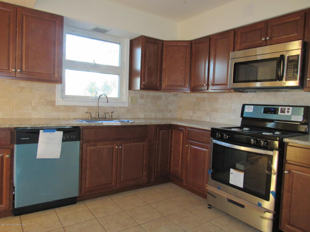 607 Midstreams Rd, Brick, NJ 08724 photo 3