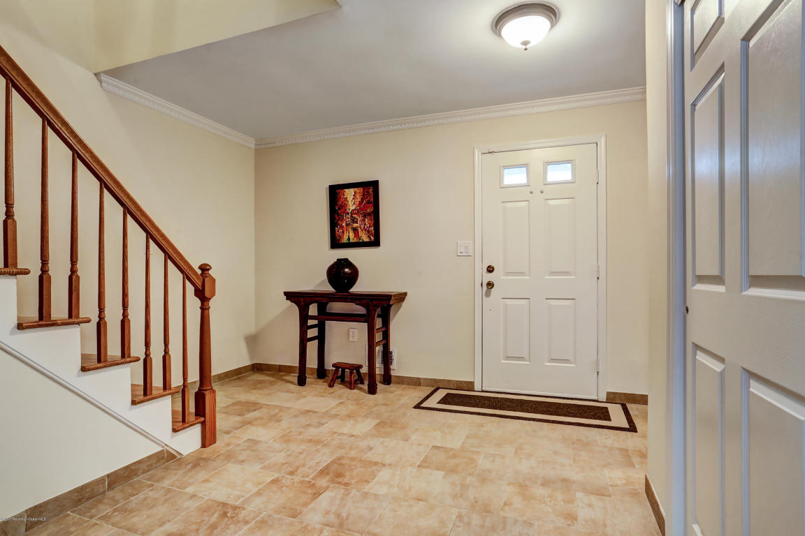 88 Stillwell Rd, Middletown, NJ 07748 photo 5