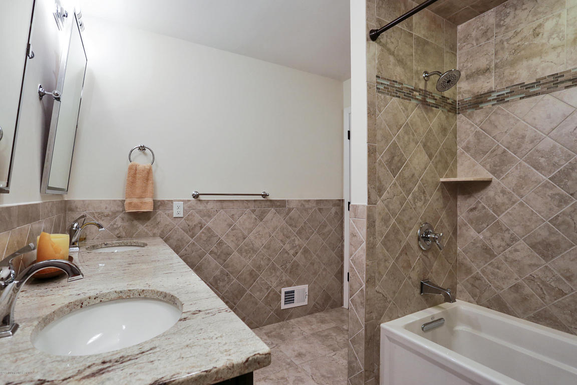 88 Stillwell Rd, Middletown, NJ 07748 photo 23