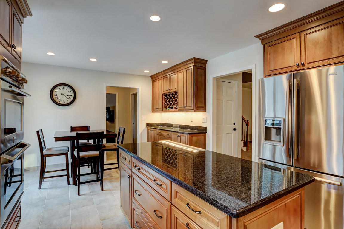 88 Stillwell Rd, Middletown, NJ 07748 photo 16
