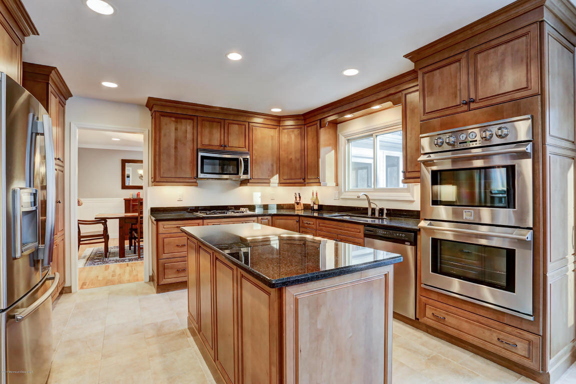 88 Stillwell Rd, Middletown, NJ 07748 photo 13