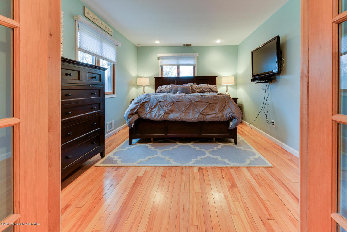 5 Kenneth Ter E, Middletown, NJ 07748 photo 18