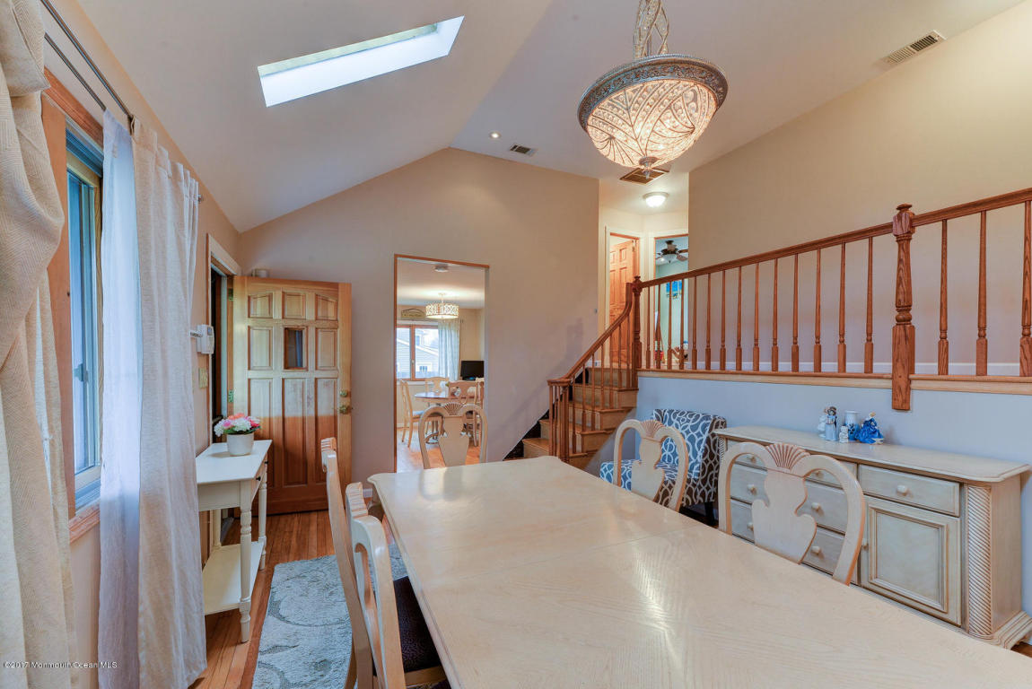 5 Kenneth Ter E, Middletown, NJ 07748 photo 5