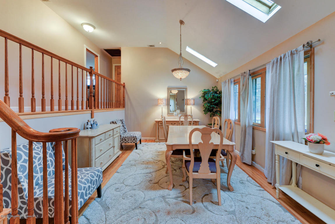 5 Kenneth Ter E, Middletown, NJ 07748 photo 3