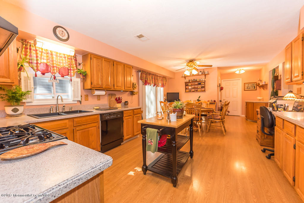 14 Crest Rd, Jackson, NJ 08527 photo 12