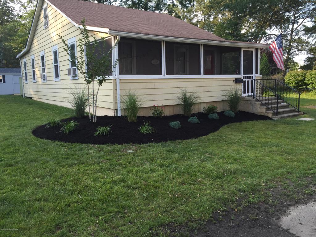 16 Laurel Ave, Pine Beach, NJ 08741 photo 1