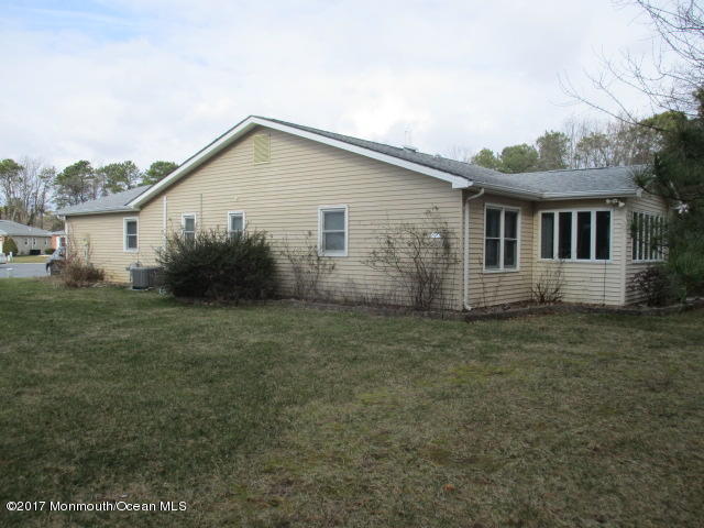 10 Eric Ct, Brick, NJ 08723 photo 27