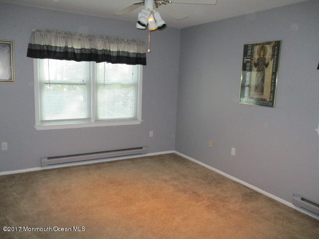 10 Eric Ct, Brick, NJ 08723 photo 17