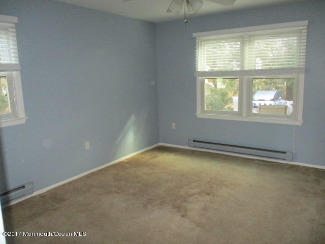 10 Eric Ct, Brick, NJ 08723 photo 15