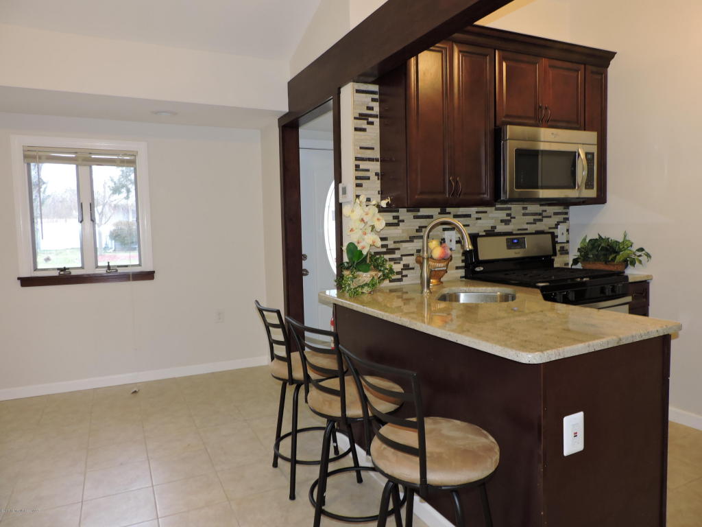 30 Poplar St, Waretown, NJ 08758 photo 8