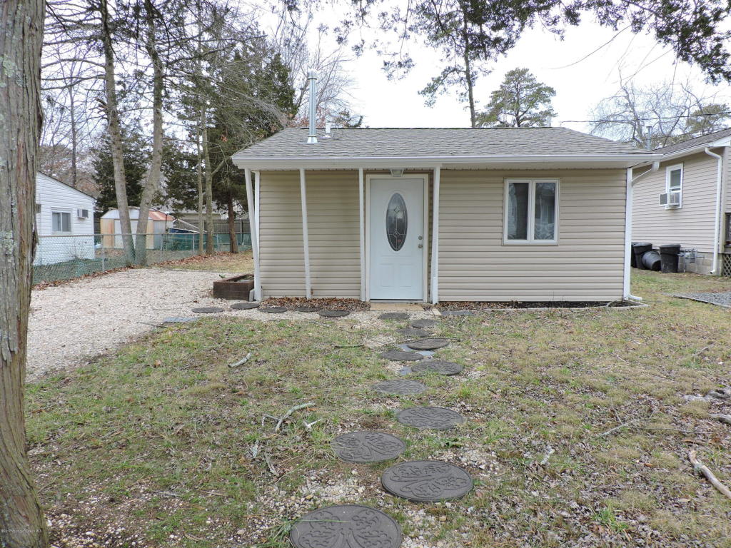 30 Poplar St, Waretown, NJ 08758 photo 1
