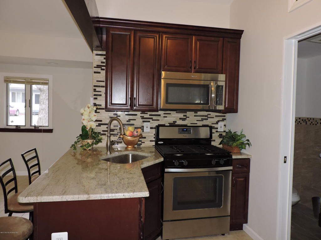 30 Poplar St, Waretown, NJ 08758 photo 9