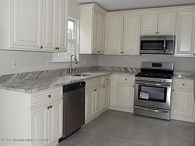 357 Olympic St, Brick, NJ 08724 photo 4
