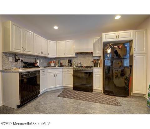 7 Roberta Dr, Middletown, NJ 07748 photo 5