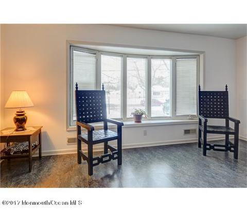 7 Roberta Dr, Middletown, NJ 07748 photo 4