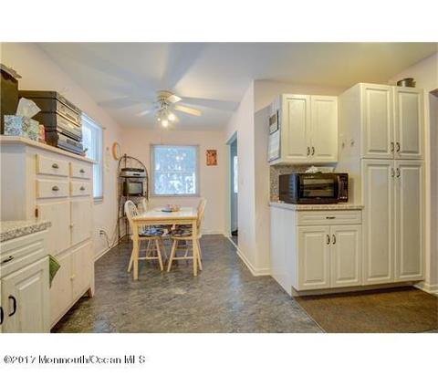 7 Roberta Dr, Middletown, NJ 07748 photo 6