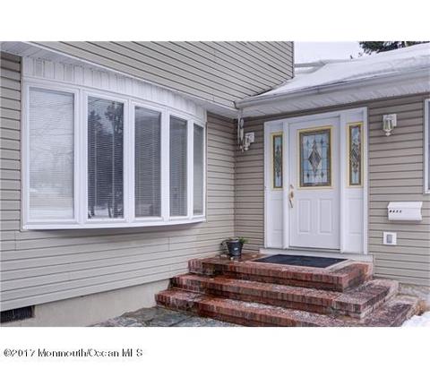 7 Roberta Dr, Middletown, NJ 07748 photo 2
