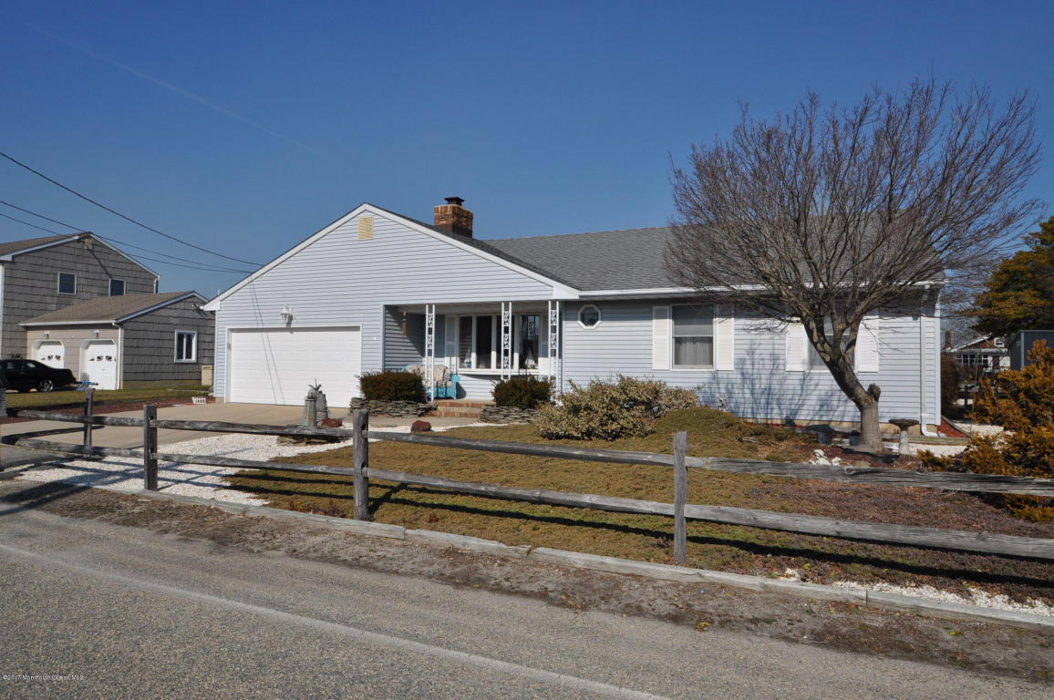 906 Capstan Dr, Forked River, NJ 08731 photo 2
