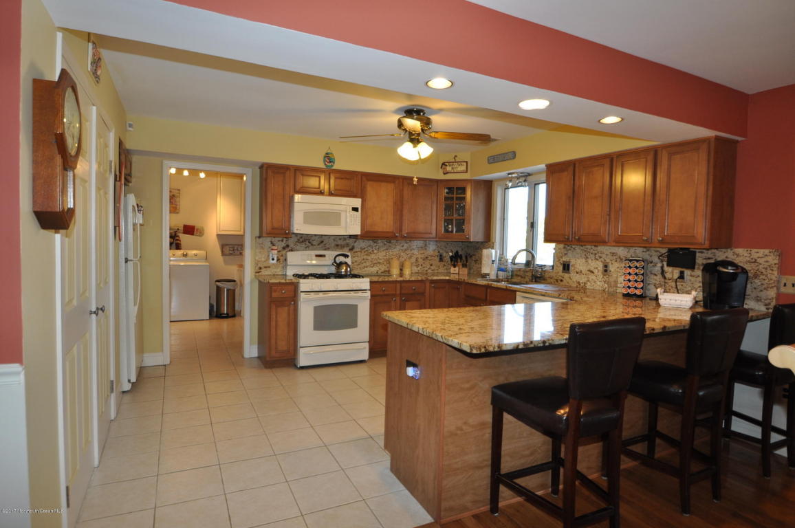 906 Capstan Dr, Forked River, NJ 08731 photo 5