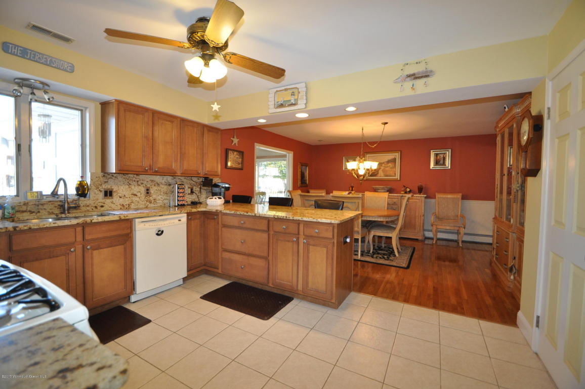 906 Capstan Dr, Forked River, NJ 08731 photo 8