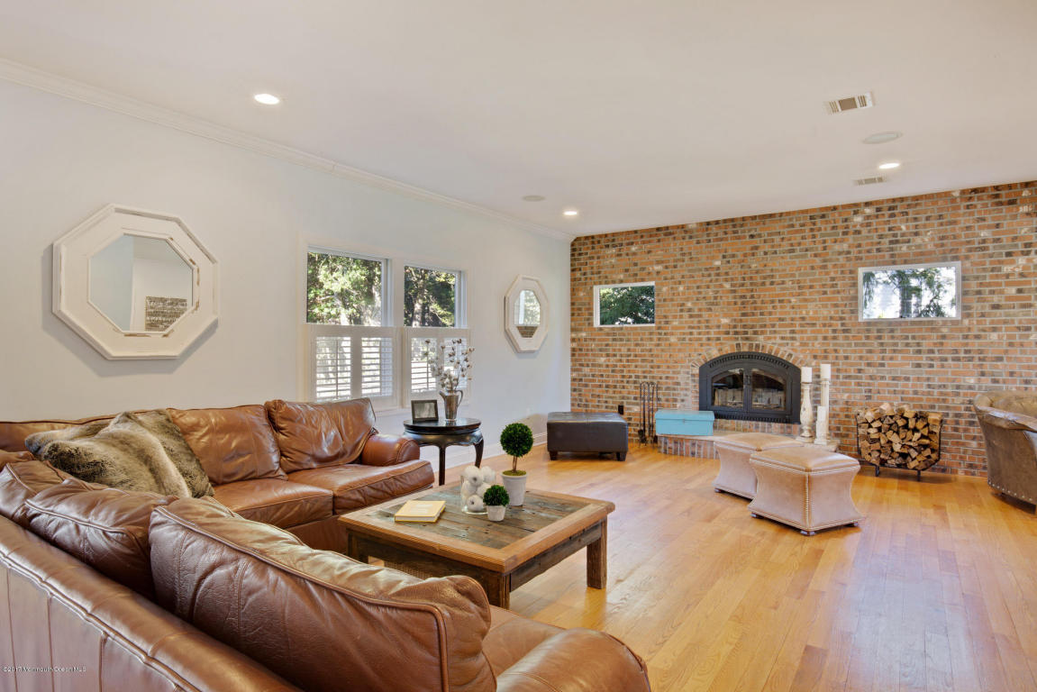 925 Birch Dr, Brielle, NJ 08730 photo 4