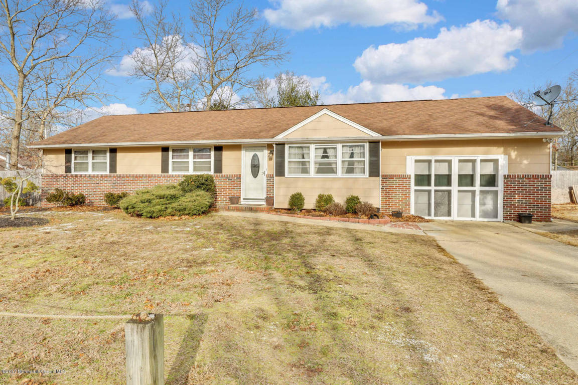 566 Holmes Ave, Forked River, NJ 08731 photo 3