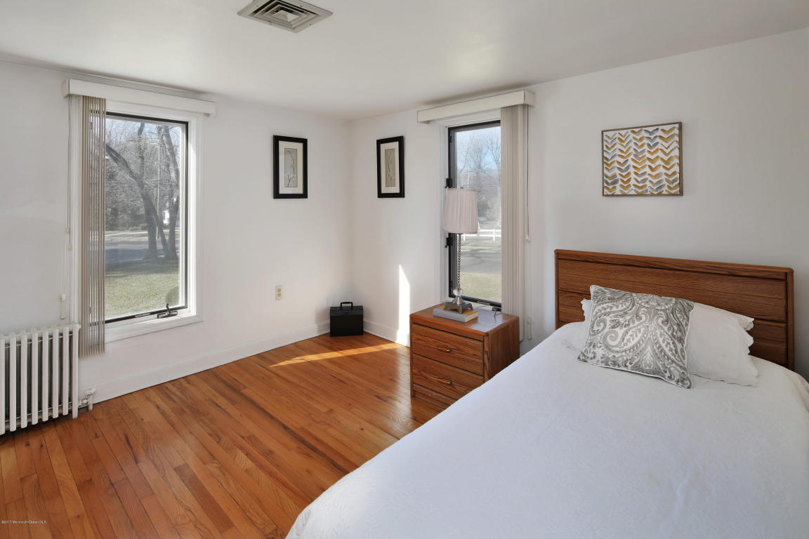 2 Marvin Rd, Middletown, NJ 07748 photo 22