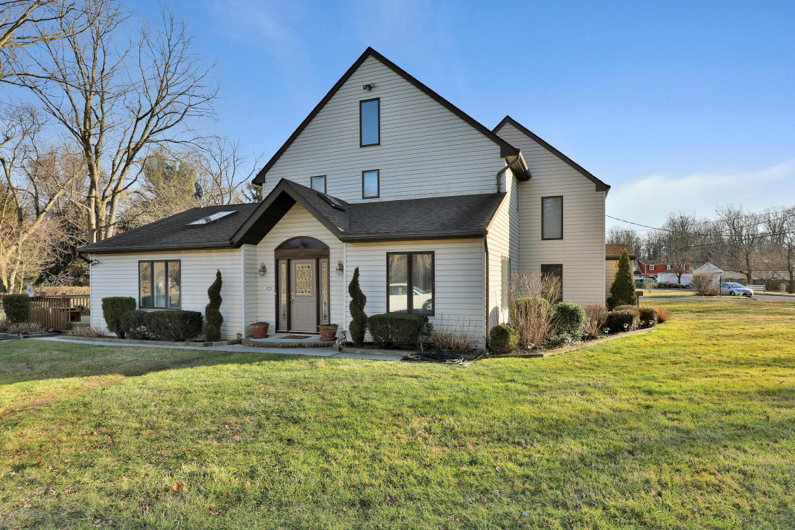 2 Marvin Rd, Middletown, NJ 07748 photo 1