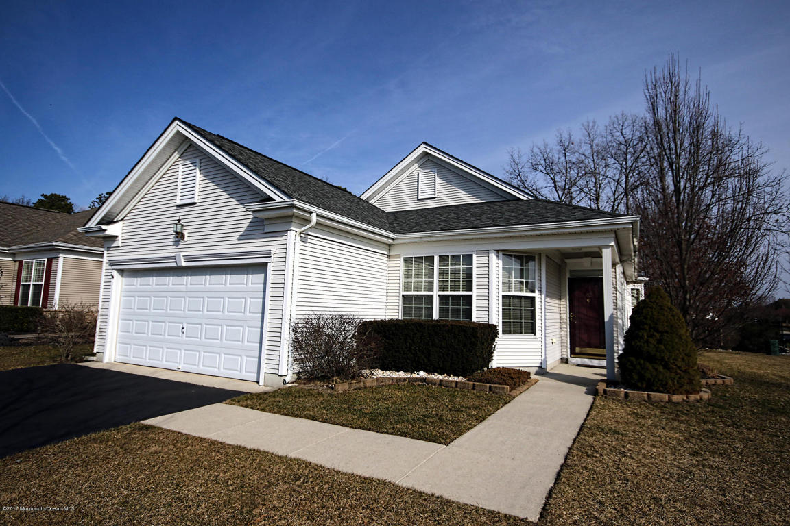 40 Marlow Dr, Jackson, NJ 08527 photo 1
