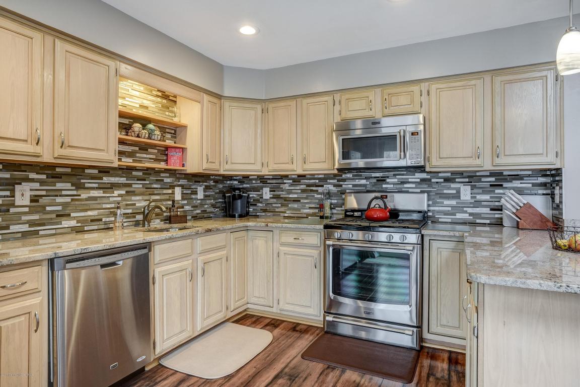 21 Charles Ct, Ocean, NJ 07712 photo 13