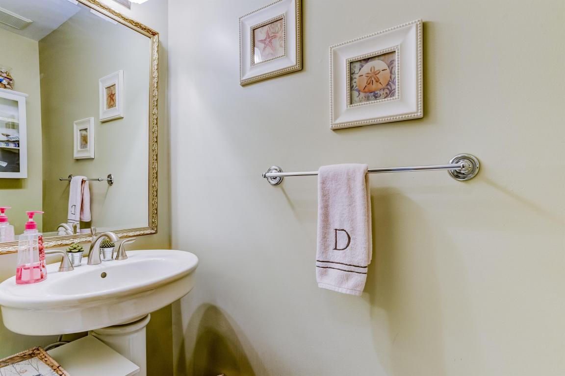 21 Charles Ct, Ocean, NJ 07712 photo 6