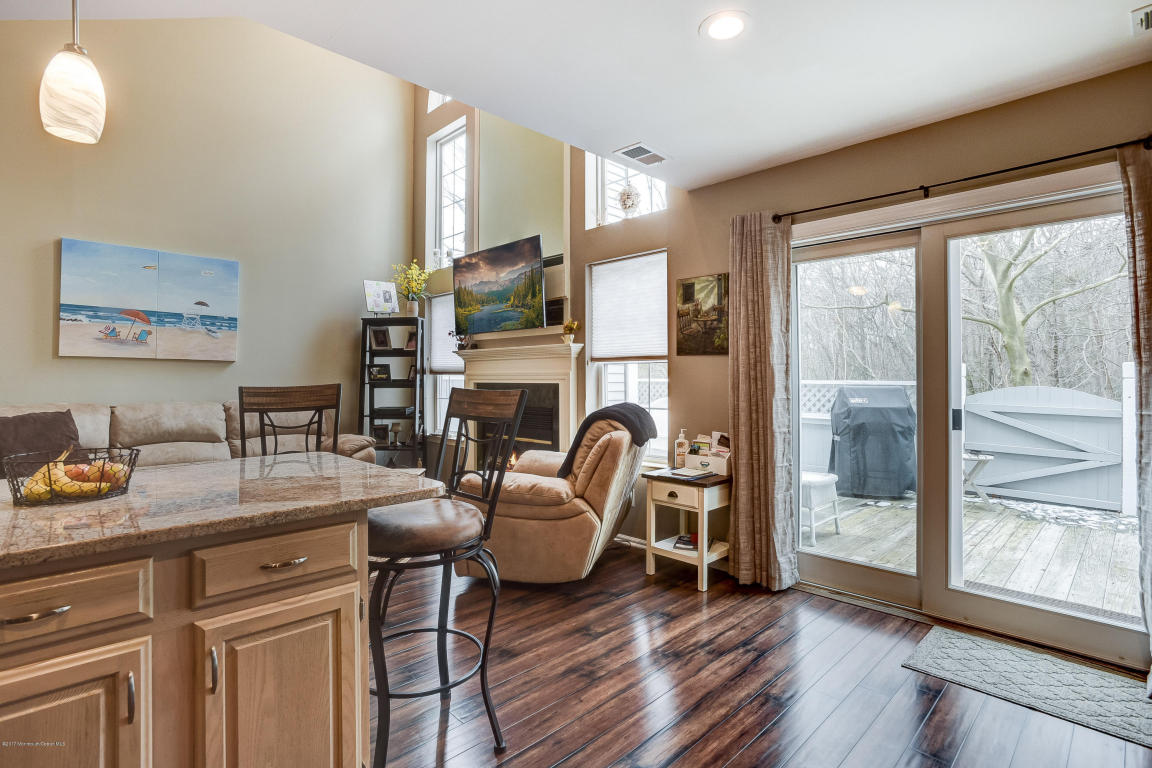 21 Charles Ct, Ocean, NJ 07712 photo 10