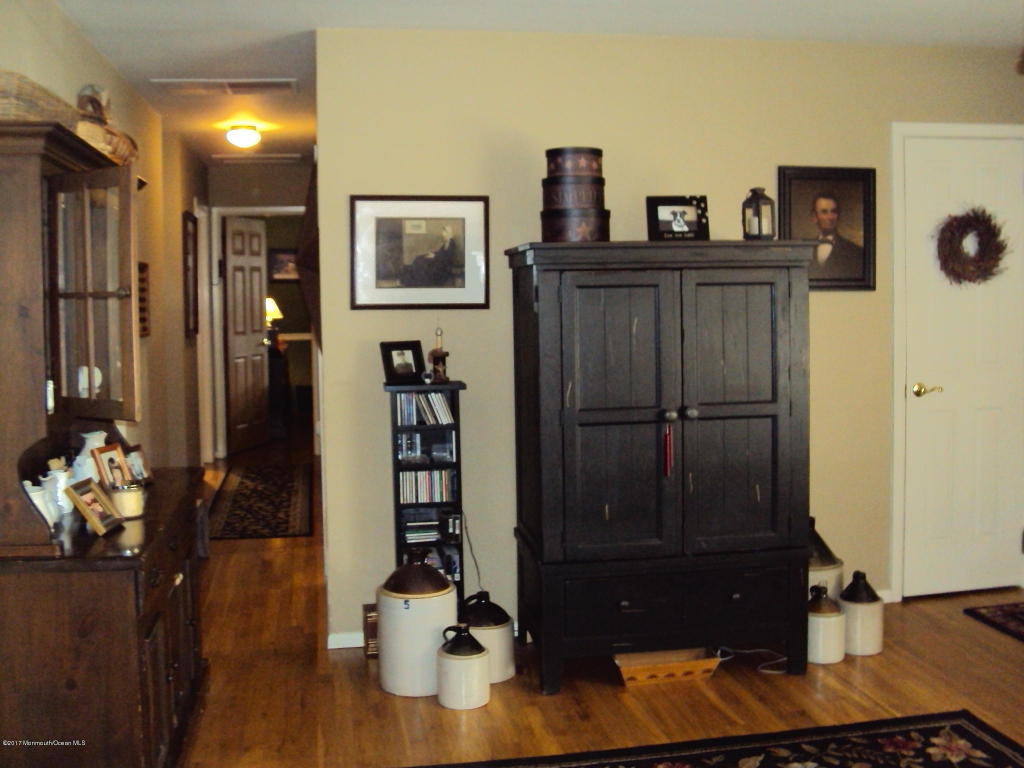 611 Midstreams Rd, Brick, NJ 08724 photo 8