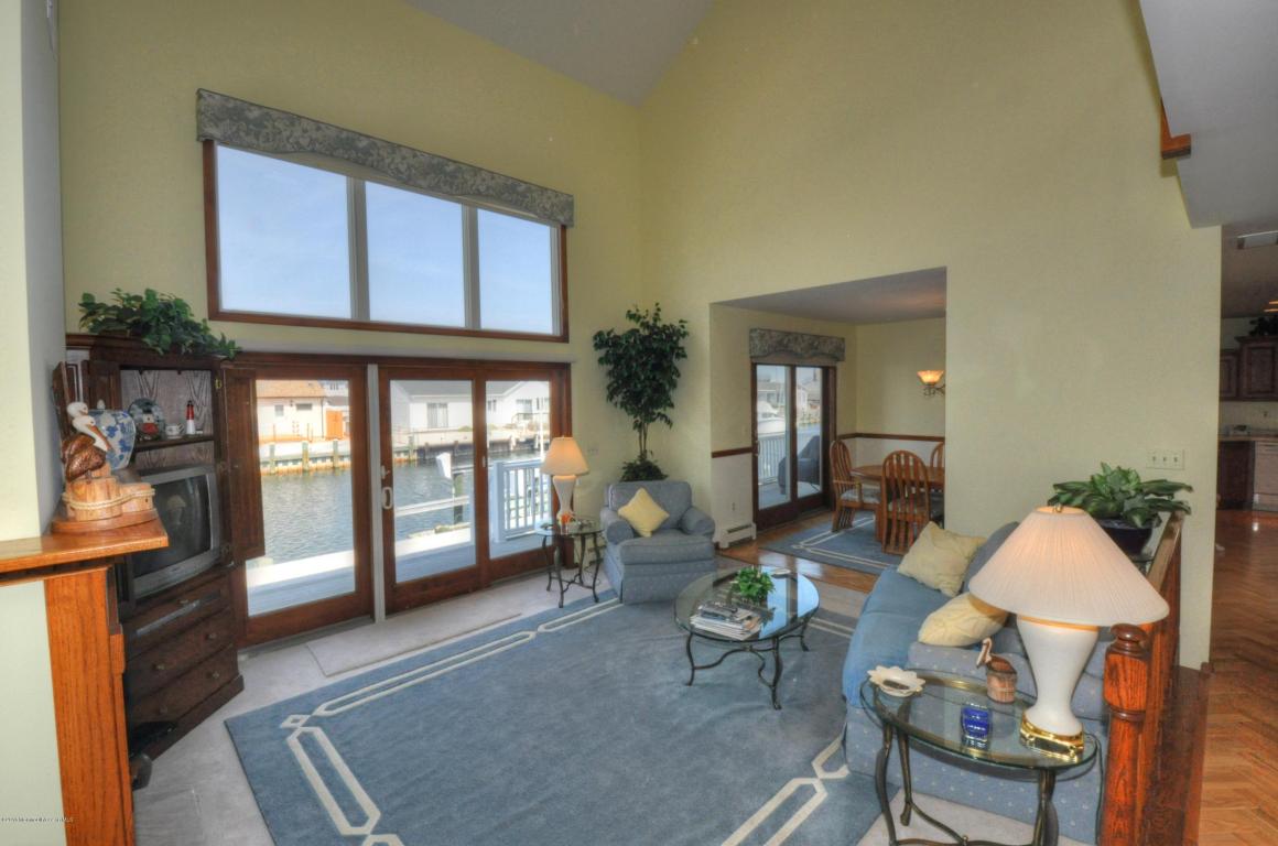 811 Anchor Dr, Forked River, NJ 08731 photo 4