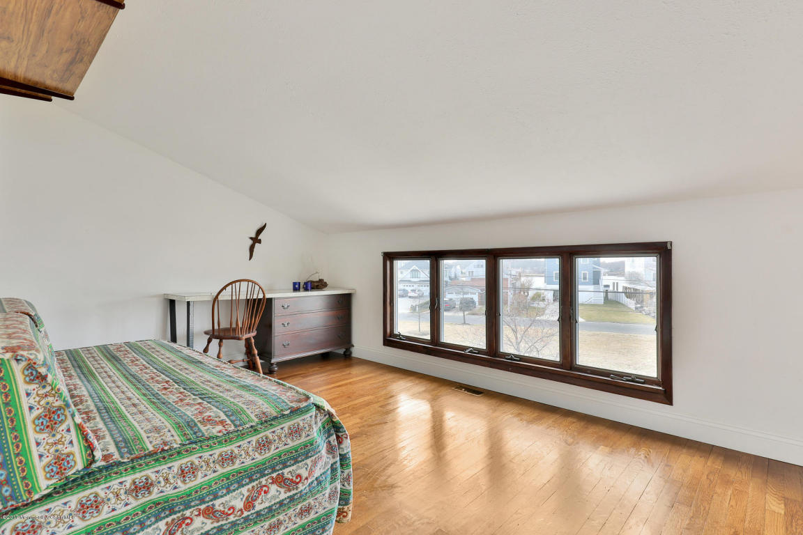 93 S Ward Ave, Rumson, NJ 07760 photo 11
