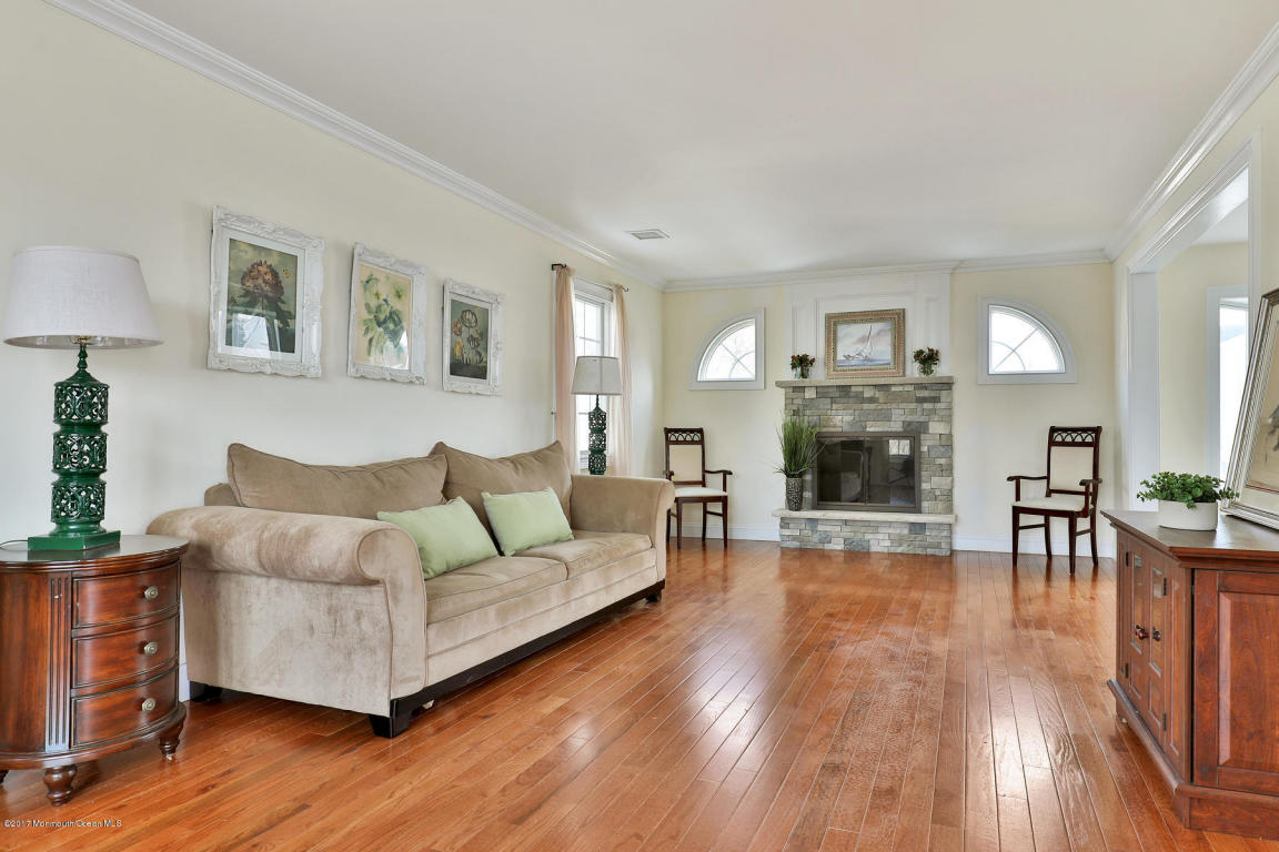 93 S Ward Ave, Rumson, NJ 07760 photo 2