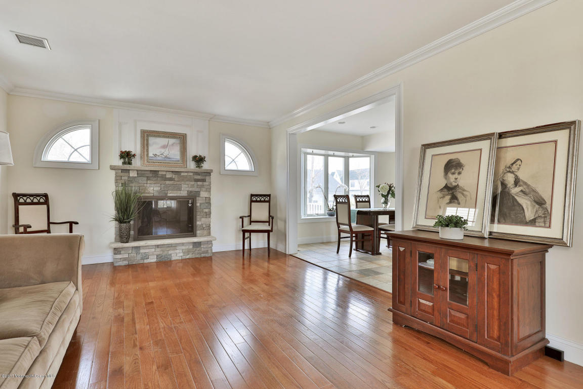 93 S Ward Ave, Rumson, NJ 07760 photo 3