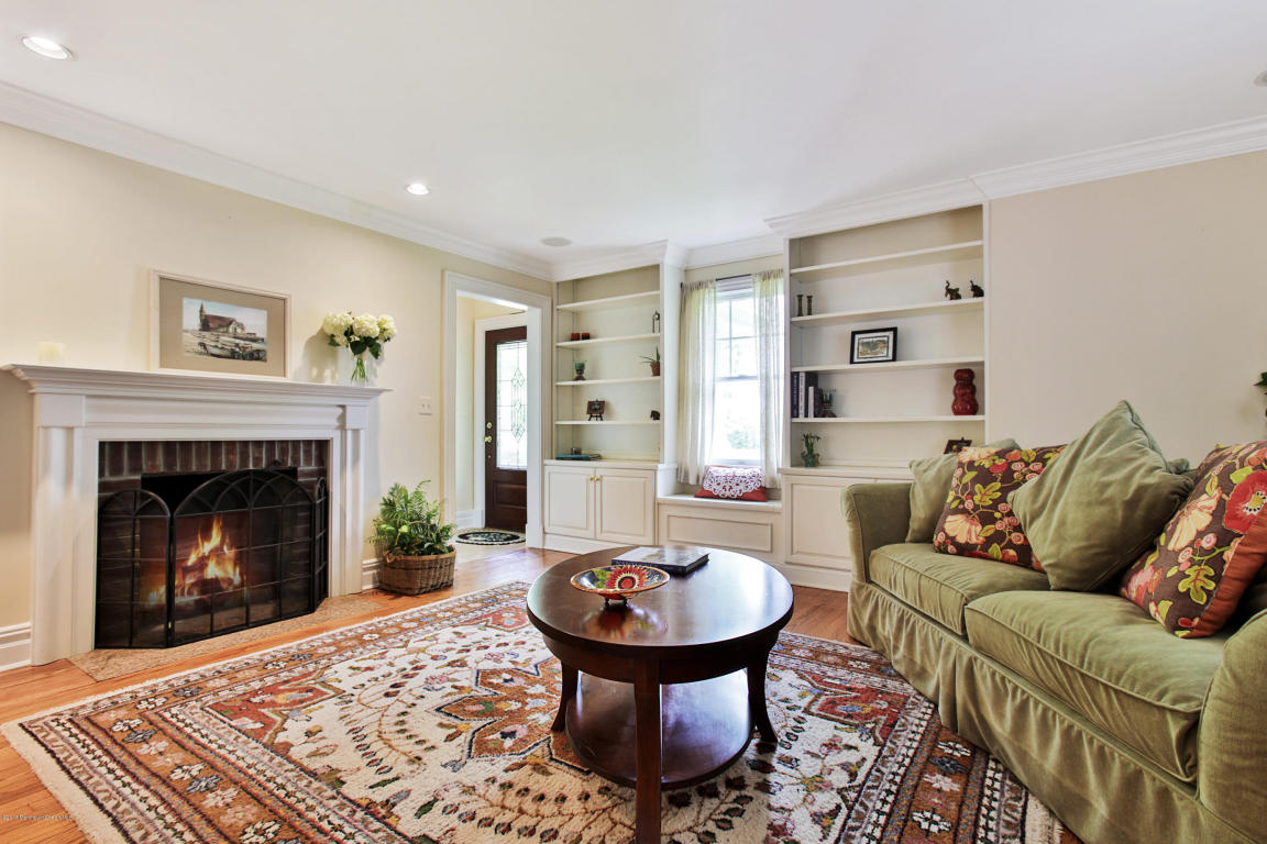 1 Oak Ln, Rumson, NJ 07760 photo 2