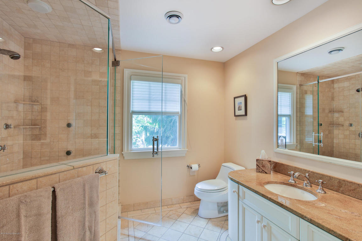 1 Oak Ln, Rumson, NJ 07760 photo 11