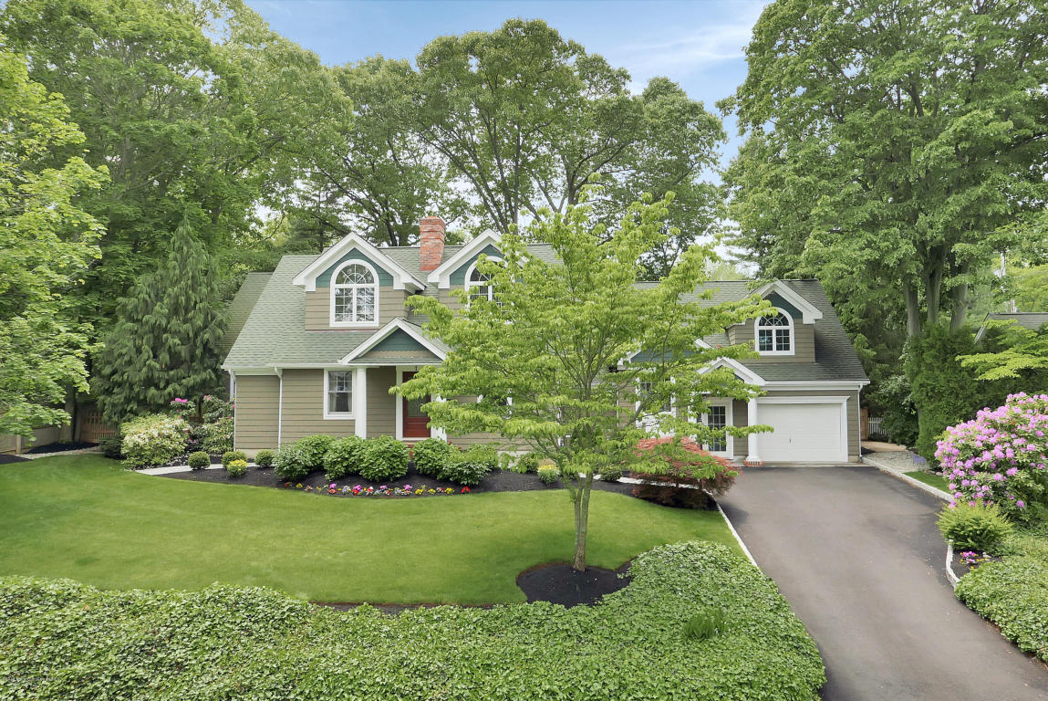 1 Oak Ln, Rumson, NJ 07760 photo 1