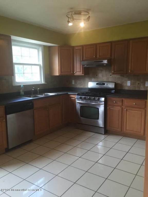 130 Pendleton Pl, Old Bridge, NJ 08857 photo 3