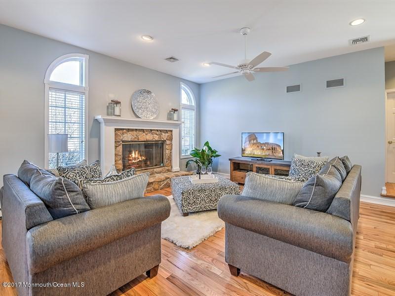18 David Ct, Millstone, NJ 08535 photo 4