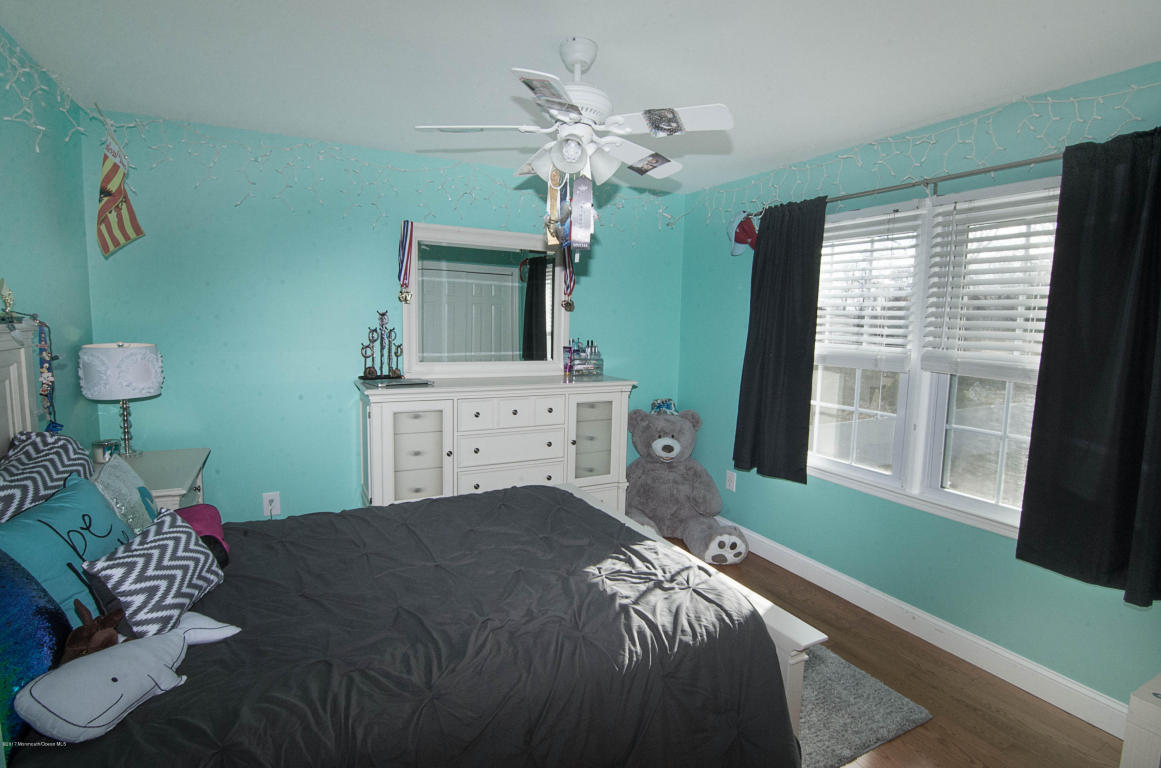 65 Pearl St E, Middletown, NJ 07748 photo 25