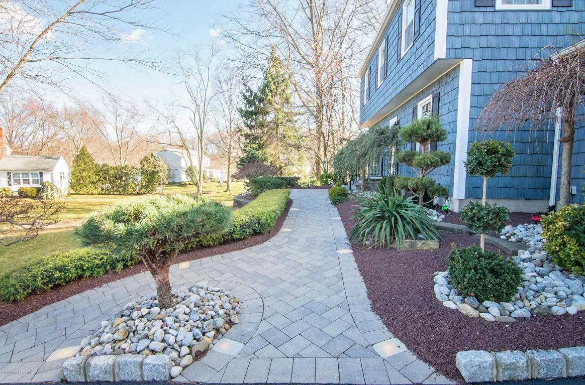 65 Pearl St E, Middletown, NJ 07748 photo 3