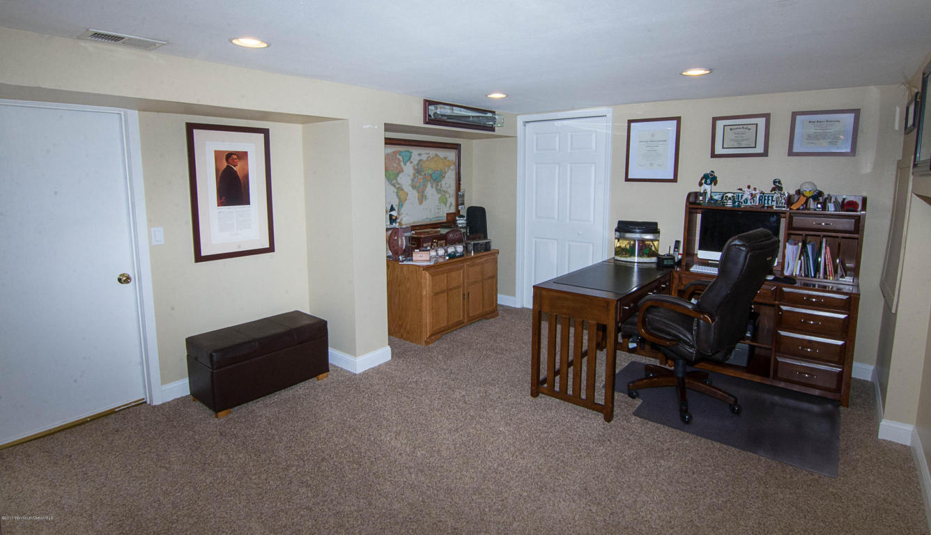 65 Pearl St E, Middletown, NJ 07748 photo 29